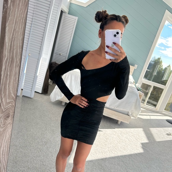 Hello Molly Black Dress - Picture 4 of 5